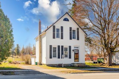 207 Front St N, House other with 3 bedrooms, 2 bathrooms and 2 parking in Campbellford ON | Image 1