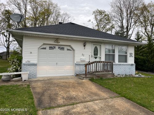 27 Mount Logan Lane, Toms River, NJ, 08753 | Card Image