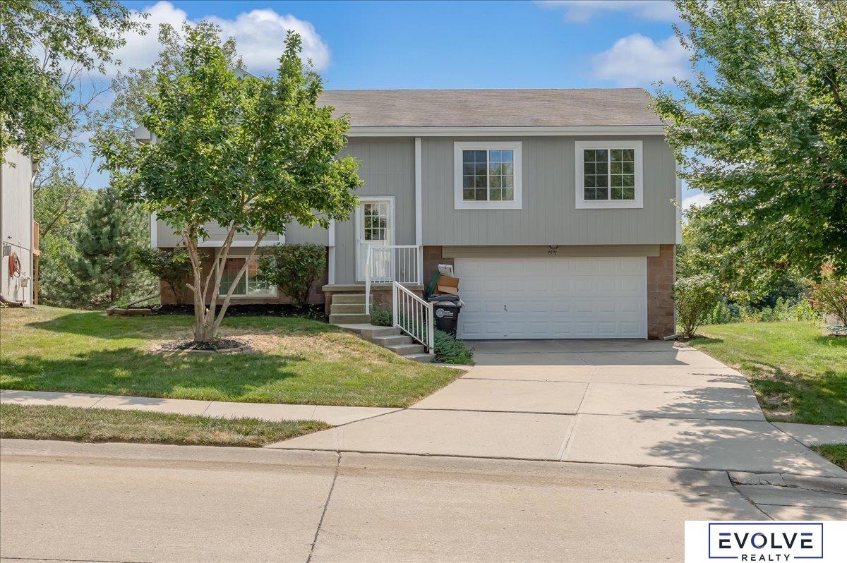 Bondesson St, Omaha, NE 68122