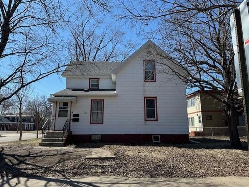 627 7th Ave S, Saint Cloud, MN, 56301-4325 | Card Image