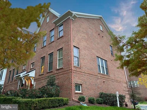 3321 S Kemper Road, ARLINGTON, VA, 22206 | Card Image