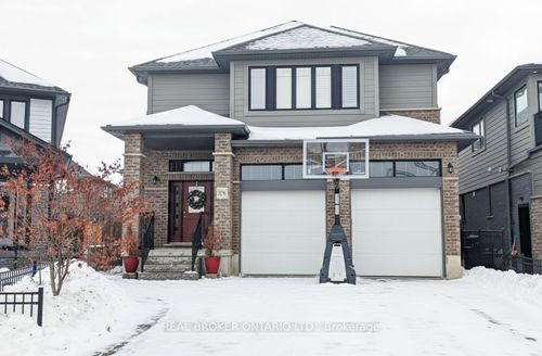 206 Carriage Way, Waterloo, ON, N2K0C6 | Card Image