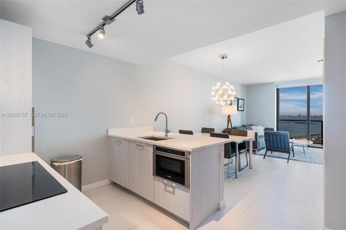 2703-501 Ne 31st St, Miami, FL, 33137-4491 | Card Image