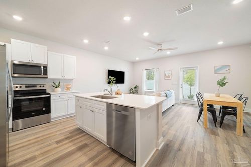 5757 Stellarjay St, Gulf Breeze, FL, 32563-3376 | Card Image