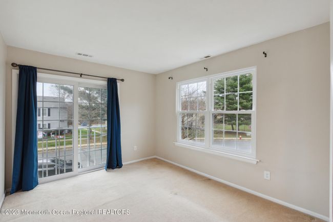 7 - 709 Zlotkin Circle, Condo with 2 bedrooms, 1 bathrooms and null parking in Freehold NJ | Image 4