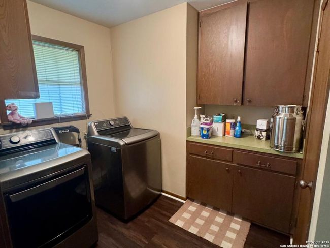 204 Hampshire St, House other with 3 bedrooms, 2 bathrooms and null parking in Victoria TX | Image 18