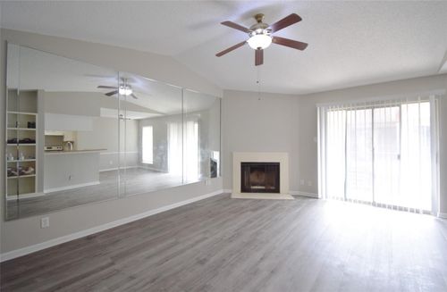 apt-3306-2120 El Paseo St, Houston, TX, 77054-3233 | Card Image