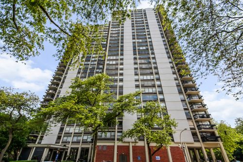 apt-703c-1360 N Sandburg Ter, Chicago, IL, 60610-7992 | Card Image