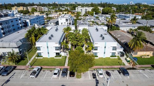 apt-105-1985 Bay Dr, Miami Beach, FL, 33141-4445 | Card Image