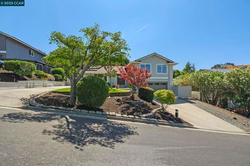 18 Wimpole St, Moraga, CA, 94556-2417 | Card Image