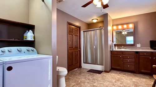 601 S Cherry St, West Frankfort, IL, 62896-3015 | Card Image