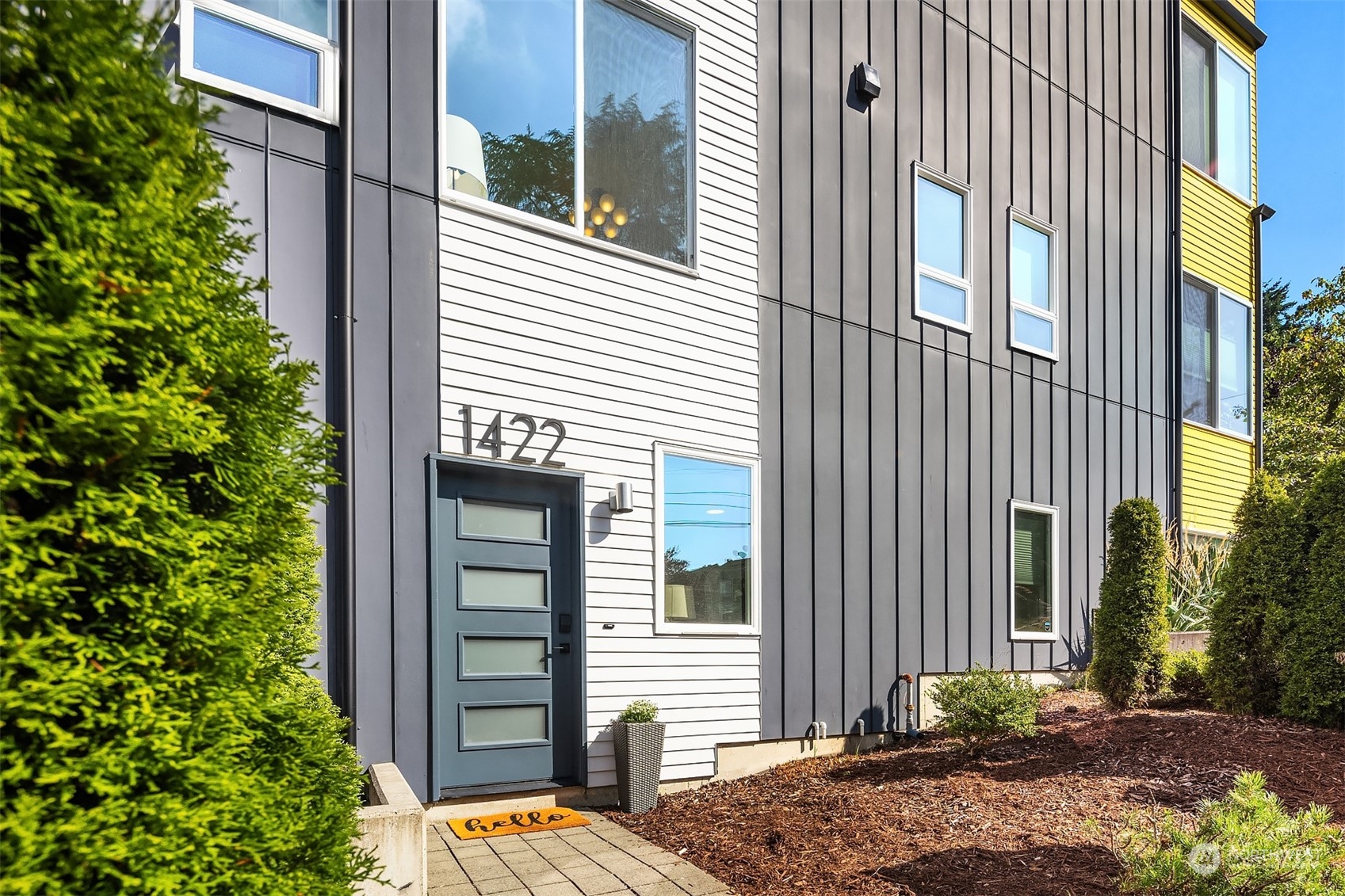 Spruce St, Seattle, WA 98122