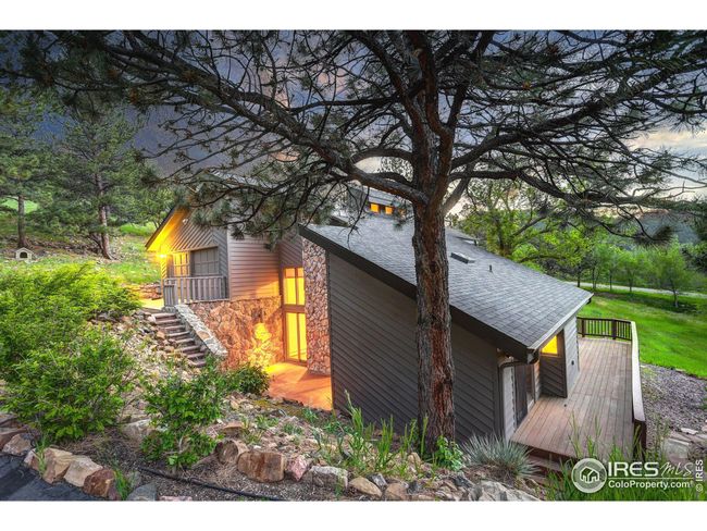 8664 Middle Fork Rd, House other with 3 bedrooms, 3 bathrooms and null parking in Boulder CO | Image 28