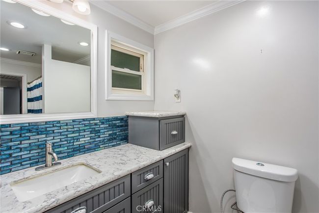 Bathroom #3 | Image 32