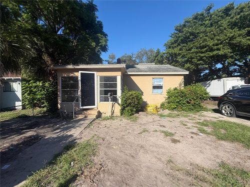 2221 Union Street S, St Petersburg, FL, 33712 | Card Image