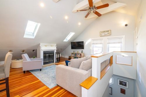 apt-3-345 Ashmont St, Boston, MA, 02124-3991 | Card Image