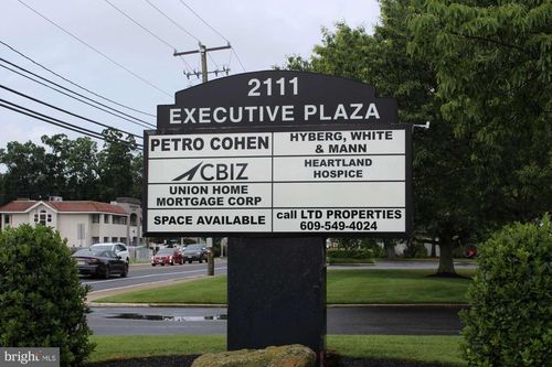 2111 New Rd, Northfield, NJ, 08225-1547 | Card Image