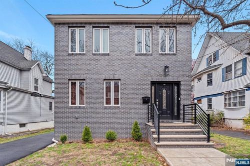 88 Montross Ave, Rutherford, NJ, 07070-1150 | Card Image