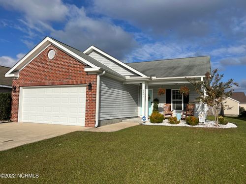 2941 Beunavista Ct, Greenville, NC, 27834-6237 | Card Image