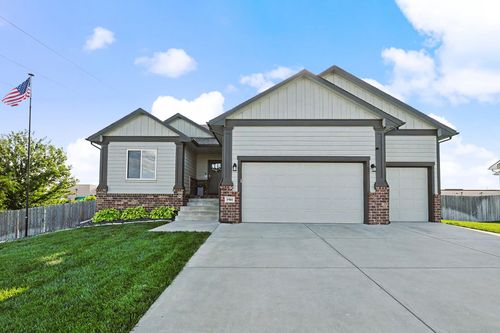 1901 N Amber Ridge St, Derby, KS, 67037-7931 | Card Image