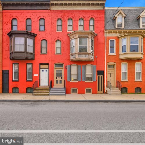 336 E King St, YORK, PA, 17403-5604 | Card Image