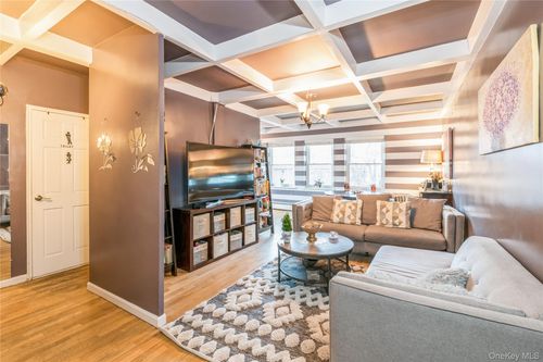 57a-150-67 Village Rd, Jamaica, NY, 11432-1073 | Card Image