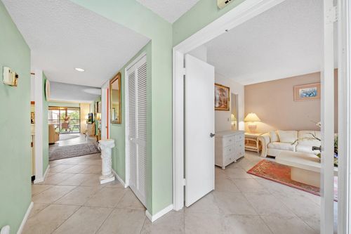 203-5306 Cedar Lake Dr, Boynton Beach, FL, 33437-3009 | Card Image