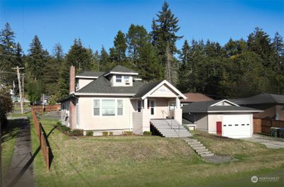 1116 SE Washington Avenue, House other with 4 bedrooms, 2 bathrooms and 4 parking in Chehalis WA | Image 1