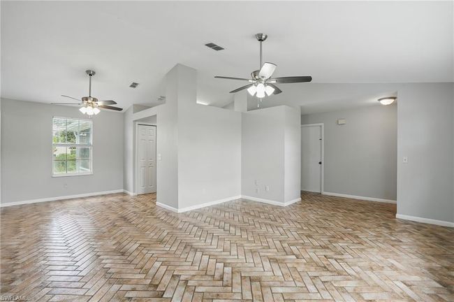 18210 Apple Rd, House other with 3 bedrooms, 2 bathrooms and 2 parking in FORT MYERS FL | Image 5