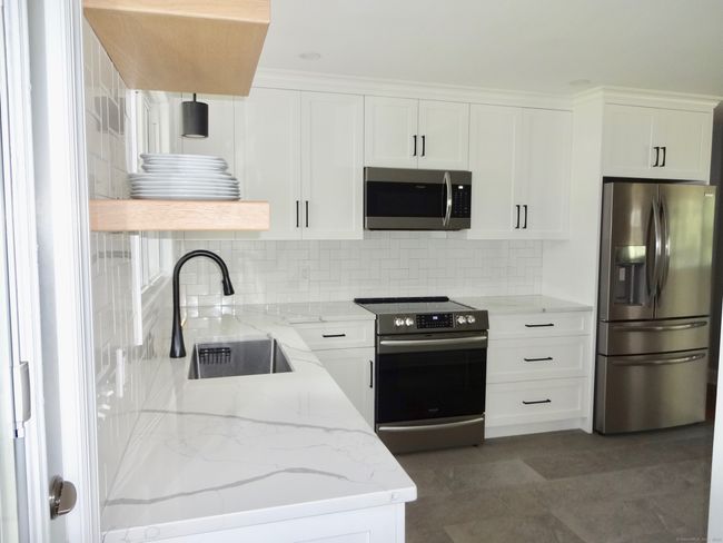 1 Birchwood Dr, House other with 3 bedrooms, 1 bathrooms and null parking in Ansonia CT | Image 12