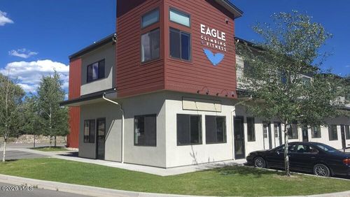 a1-700 Chambers Ave, Eagle, CO, 81631-6586 | Card Image