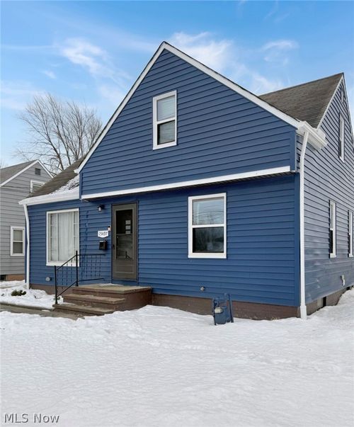 15497 Hummel Rd, Brook Park, OH, 44142-1948 | Card Image