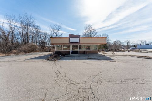 641 Norwich New London Tpke, Uncasville, CT, 06382-2122 | Card Image