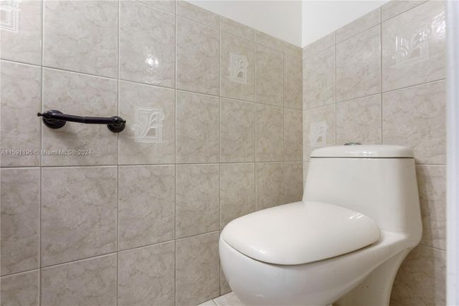 103 - 5310 W 26th Ave, Condo with 3 bedrooms, 2 bathrooms and null parking in Hialeah FL | Image 36