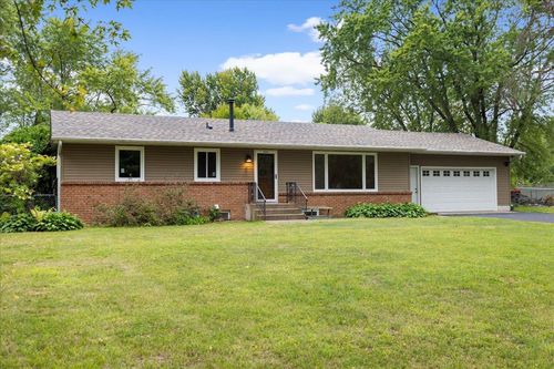6101 Oak Cir, North Branch, MN, 55056-5093 | Card Image