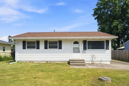 3916 W Lombard Street, Davenport, IA, 52804 | Card Image
