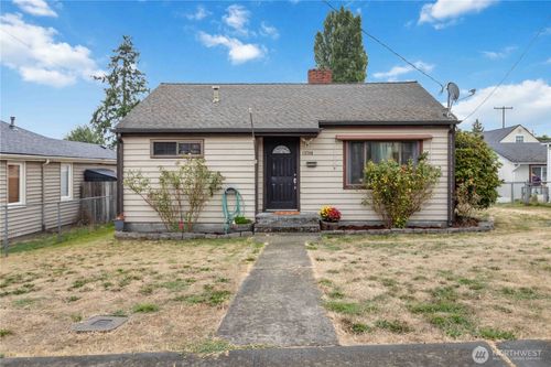 13794 34th Ave S, Tukwila, WA, 98168-4004 | Card Image