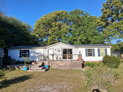 115 Marion Dr, Eutawville, SC, 29048-8621 | Card Image