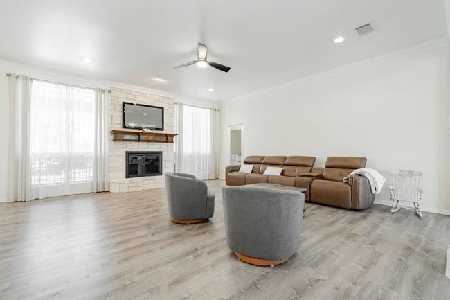12176 Livingston Way, House other with 4 bedrooms, 4 bathrooms and null parking in Forney TX | Image 9