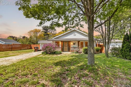 50 Clarence St, Belleville, MI, 48111-2776 | Card Image