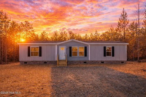260 Tracy Dr, Burgaw, NC, 28425-6705 | Card Image