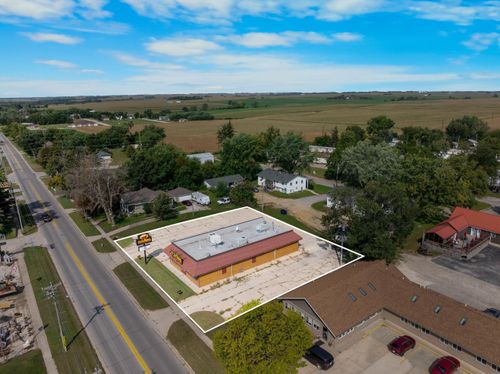 1914 Edgington Ave, Eldora, IA, 50627-1128 | Card Image