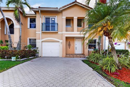 2340 Nw 161st Ave, Pembroke Pines, FL, 33028-1242 | Card Image