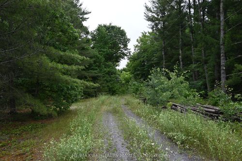 000 Highway Highway W, Drummond/North Elmsley, ON, K7A4S4 | Card Image