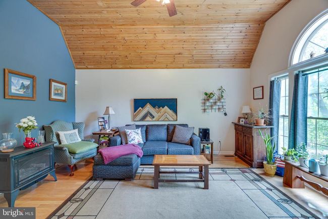 286 Trapper Ridge Ln, House other with 3 bedrooms, 2 bathrooms and null parking in HEDGESVILLE WV | Image 9