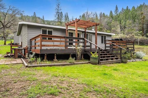 17521 Eel River Rd, Potter Valley, CA, 95469-9745 | Card Image