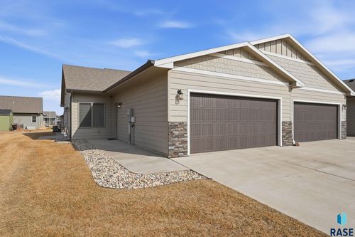 3500 E Siasconset Pl Place, Sioux Falls, SD, 57108 | Card Image