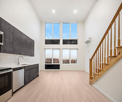 502-1 Mallory Ave, Jersey City, NJ, 07305-1116 | Card Image