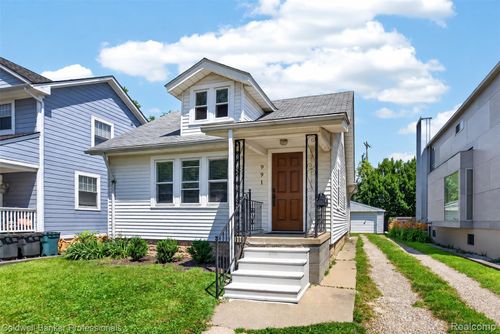 991 Humphrey Ave, Birmingham, MI, 48009-3641 | Card Image