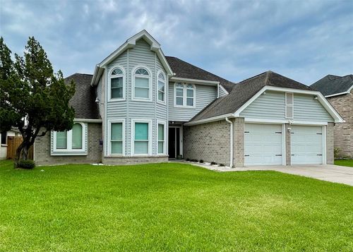 709 Regency Ct, Friendswood, TX, 77546-6402 | Card Image